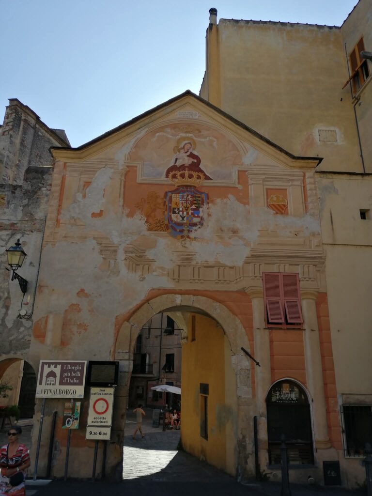 Final Borgo, un fascino immortale — Savona
